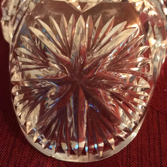 💋Small Crystal Dish Perfect Jewelry Holder - Picture 4 of 5